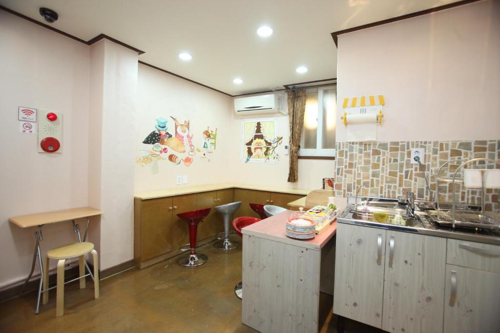 Kukje Myeongdong House Hotel Сеул Екстериор снимка