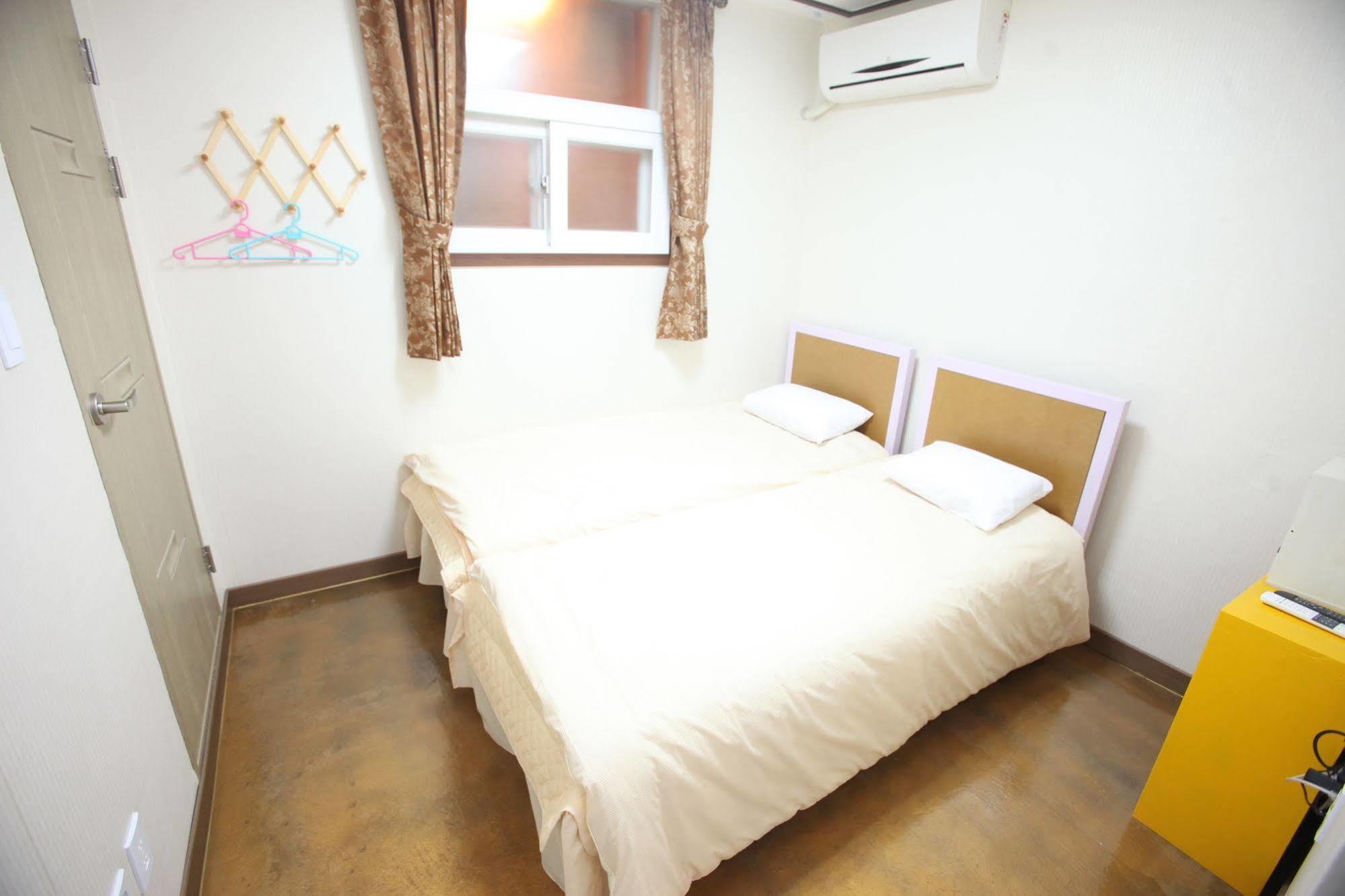 Kukje Myeongdong House Hotel Сеул Екстериор снимка