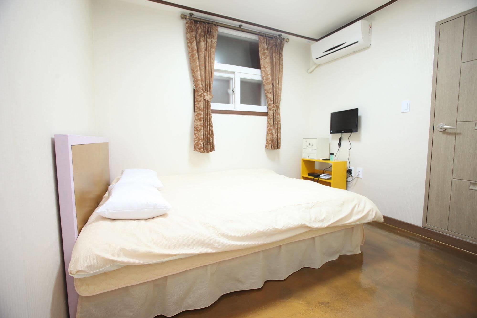 Kukje Myeongdong House Hotel Сеул Екстериор снимка