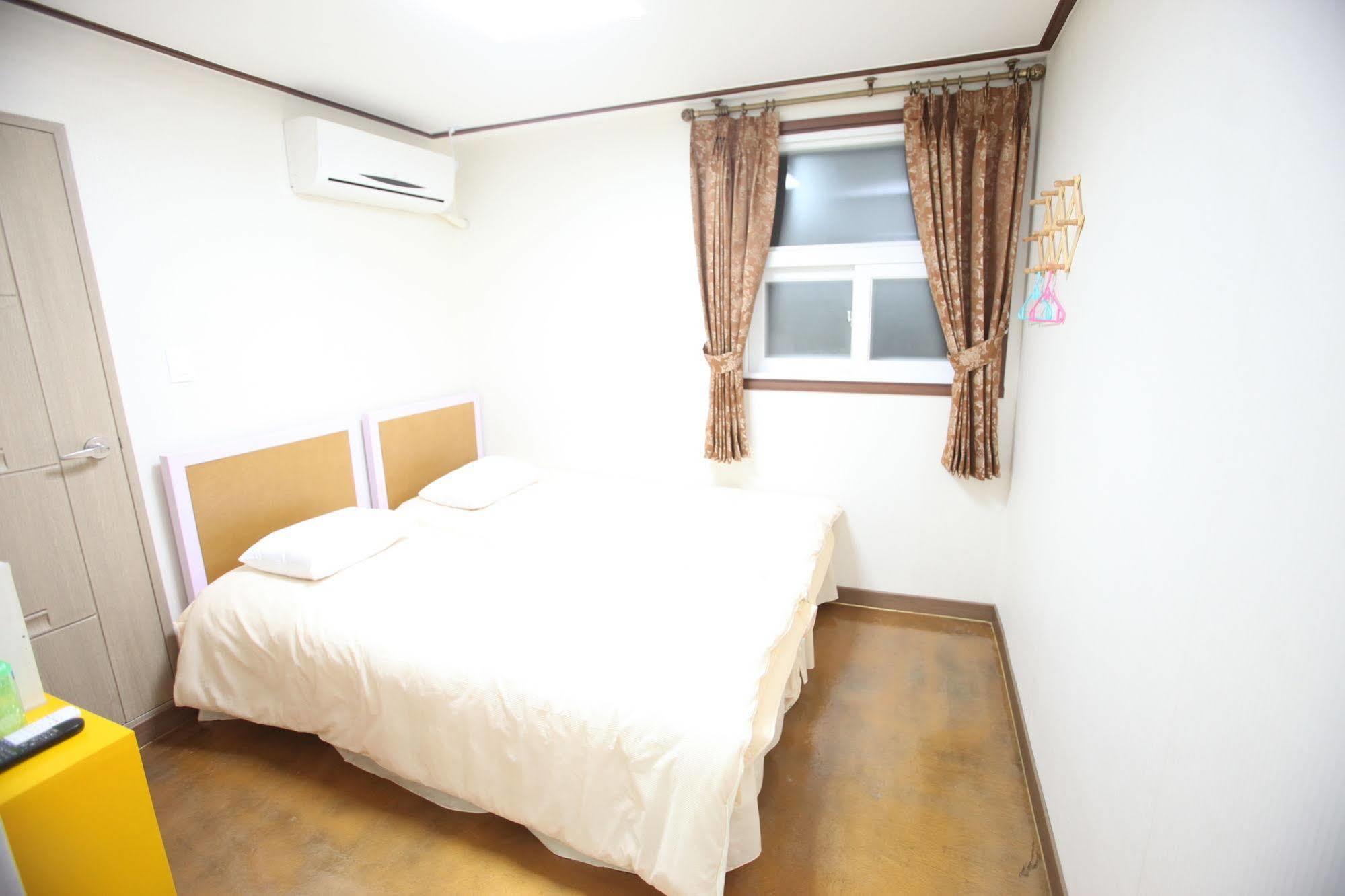 Kukje Myeongdong House Hotel Сеул Екстериор снимка